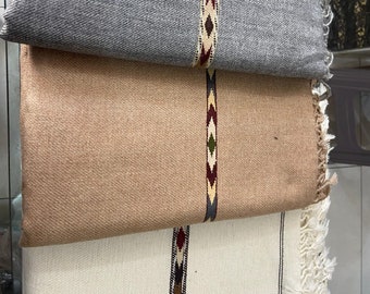 Handgefertigte Lamm Wolle Patu Schal: Islampuri Afghan Design