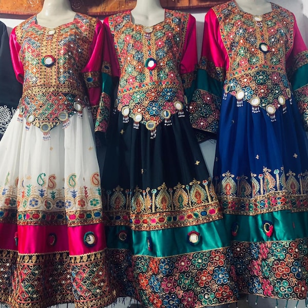Traditionele Afghaanse handgemaakte geborduurde jurk | Afghaanse Kochi-jurk | Afghaanse handgeborduurde lange jurken | Afghaanse trouwjurken,