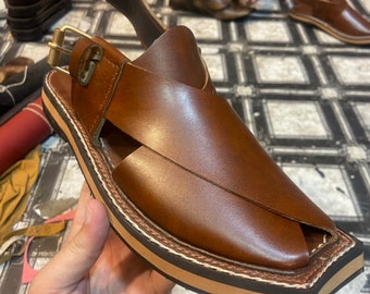 100% Pure leather handmade Peshawri chappal, Men&#39;s sandals, Peshawri chappal, Peshawri Genuine leather handmade chappal, Kaptaan chappal