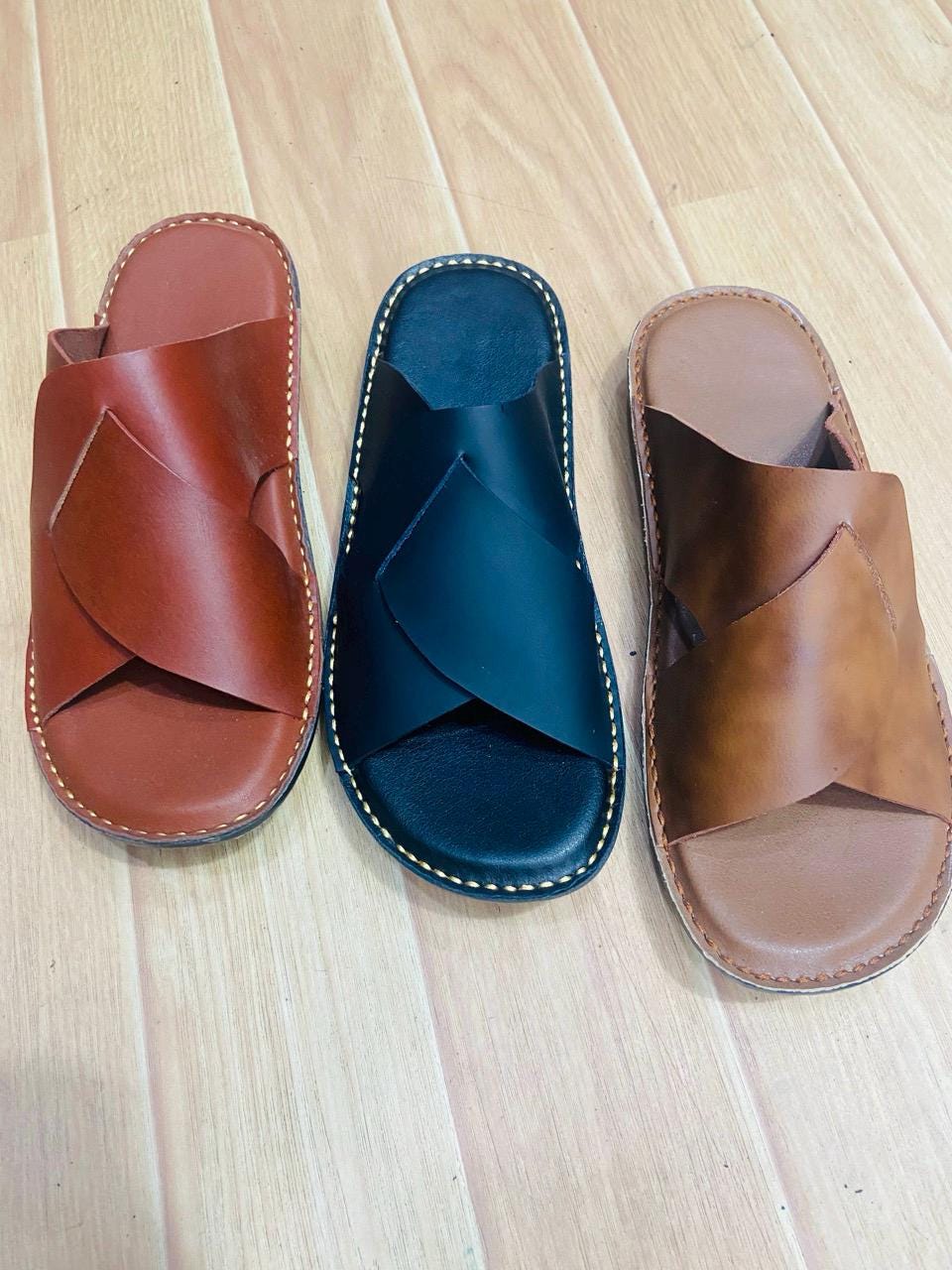 Handcrafted Cow Leather Cross Sandals: Mens Barefoot Style