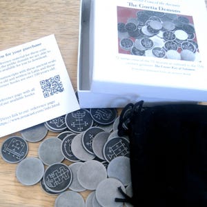 King Solomon's 72 Demon Seals Coin Set - Occult Metal Talismans - Ars Goetia Sigils from The Lesser Key of Solomon Grimoire Bild 2