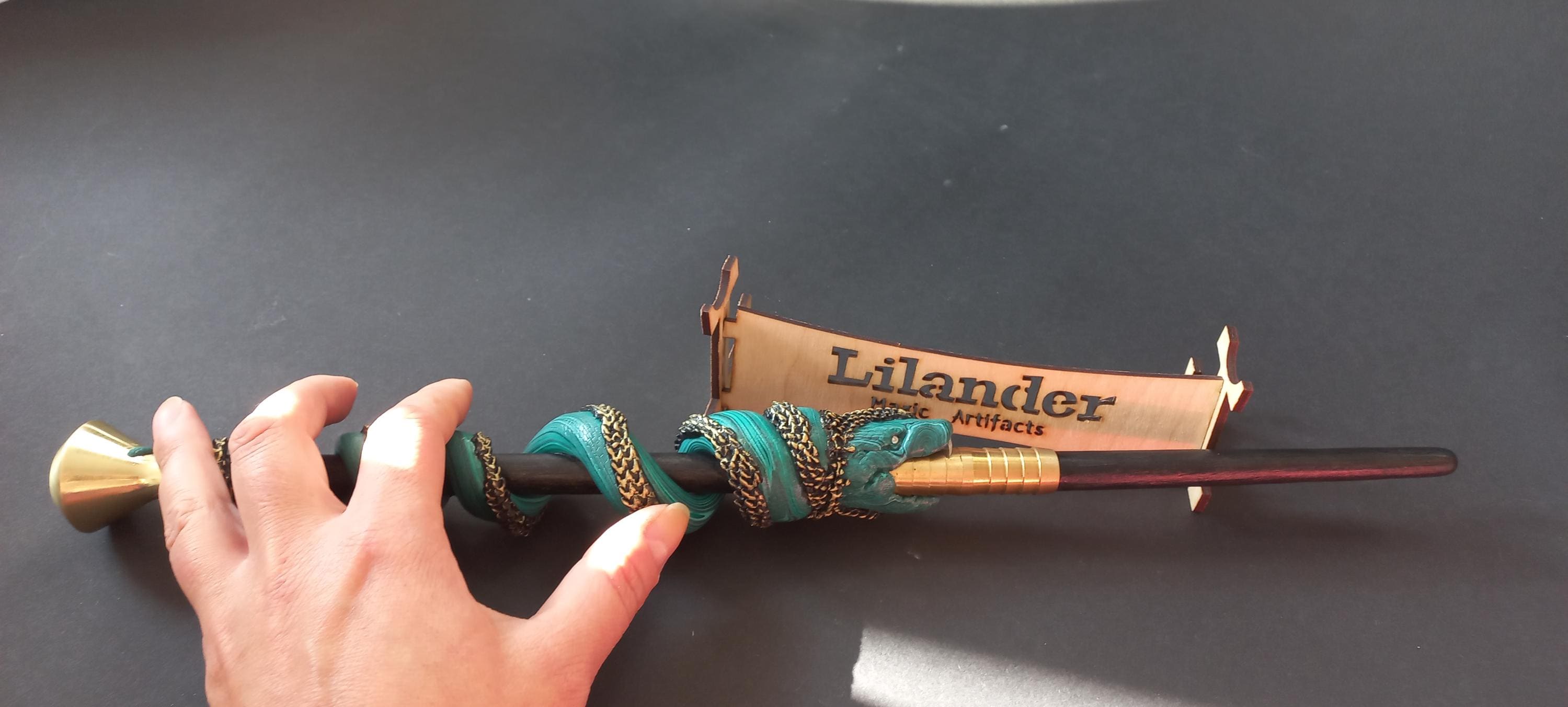 Serpentus Furor Basilisk Snake Slytherin Wooden Wand Harry Potter 