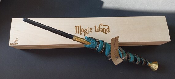 Serpentus Furor Basilisk Snake Slytherin Wooden Wand Harry Potter