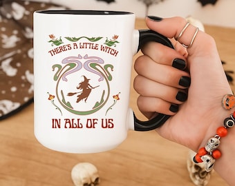 Taza de Magia Práctica / Cita "Hay una Bruja en Todos" / Taza de Café de Brujería / Regalo de Halloween / Artículos para Bebidas de Estilo Gótico Witchcore