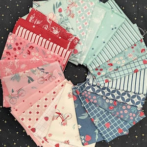 Berry Market Fat Quarter Bundle - 24 Fat quarters - Berry Market by Beverly McCullough for Riley Blake Designs