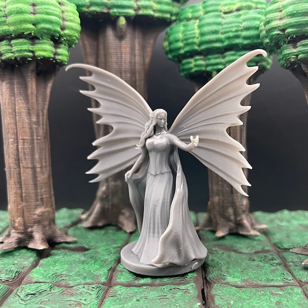 Fairy Queen | Fey | Tabletop RPG | mz4250 | 3D Printed Miniatures | 28mm scale