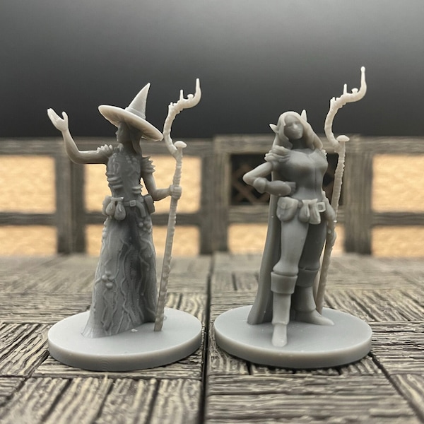 Elven Female Druids | Spore Circle | Druid with Cloak & Hat | Tabletop RPG | mz4250 | 3D Printed Miniatures | 28mm scale