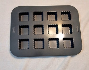 Baking Pan: Fluted Squares Pan New Never Used