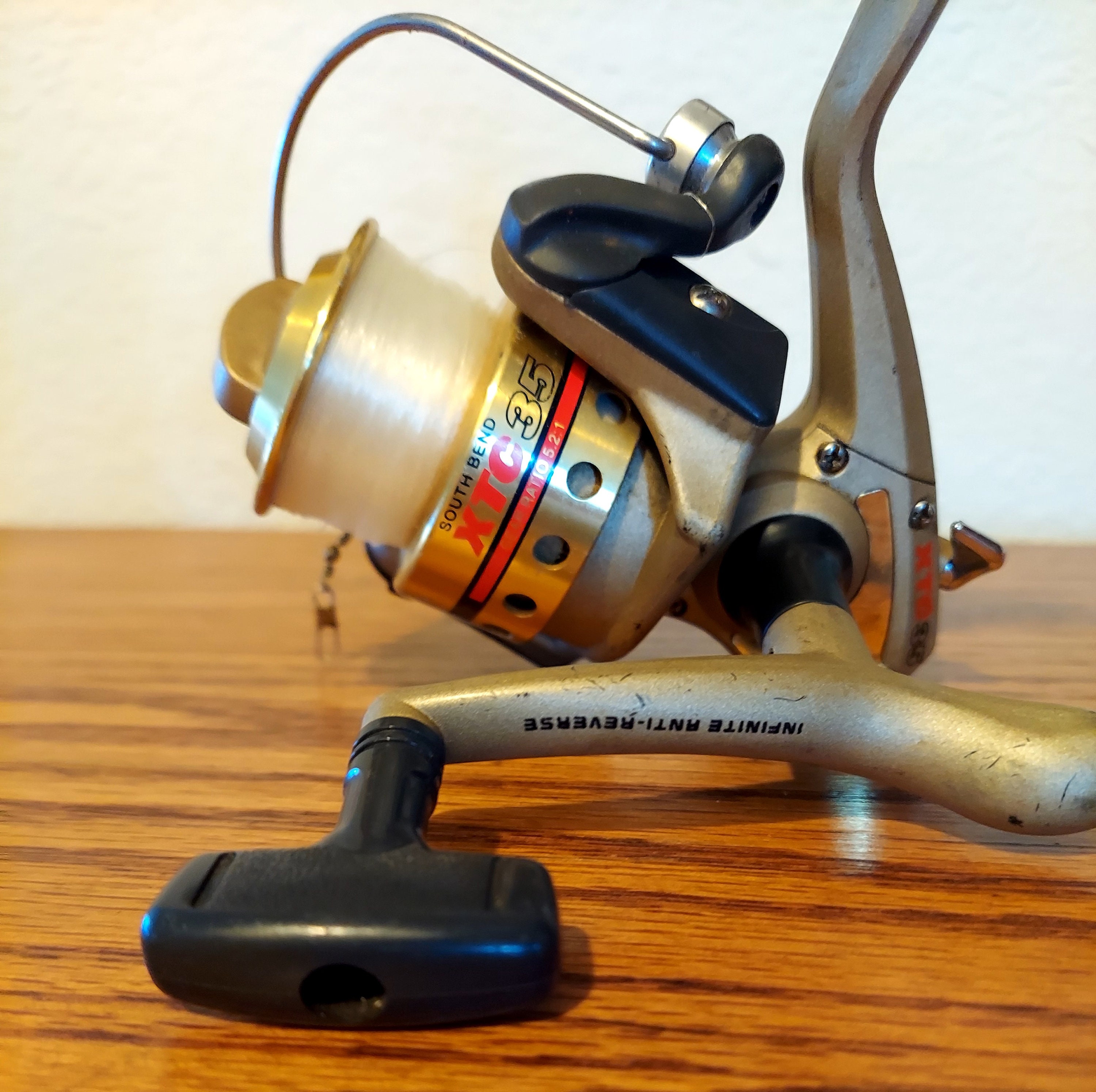Vintage South Bend Fishing Spinning Reel Model XTC35