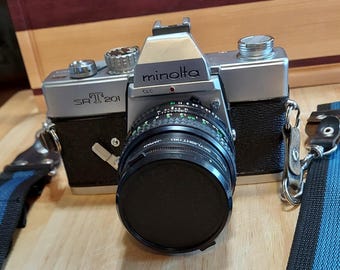 Vintage Minolta SRT201 35mm Film SLR Camera - Rokkor 55mm F/1.4 Lens - 1970s Japan