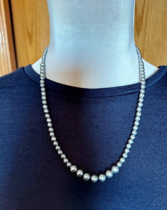 ネックレス・ペンダント Gray Pearl Necklace Grey Pearl Necklace With White Baroque Pearl Pendant, Gold