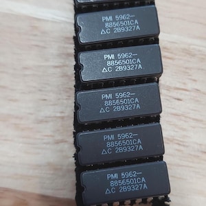Vintage Integrated Circuit Buffer AMP: Lot of 6, PMI 5962-8856501CA