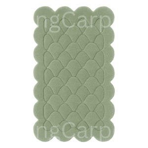 Handgetufteter Wollläufer: Sage Green Scalloped Rug