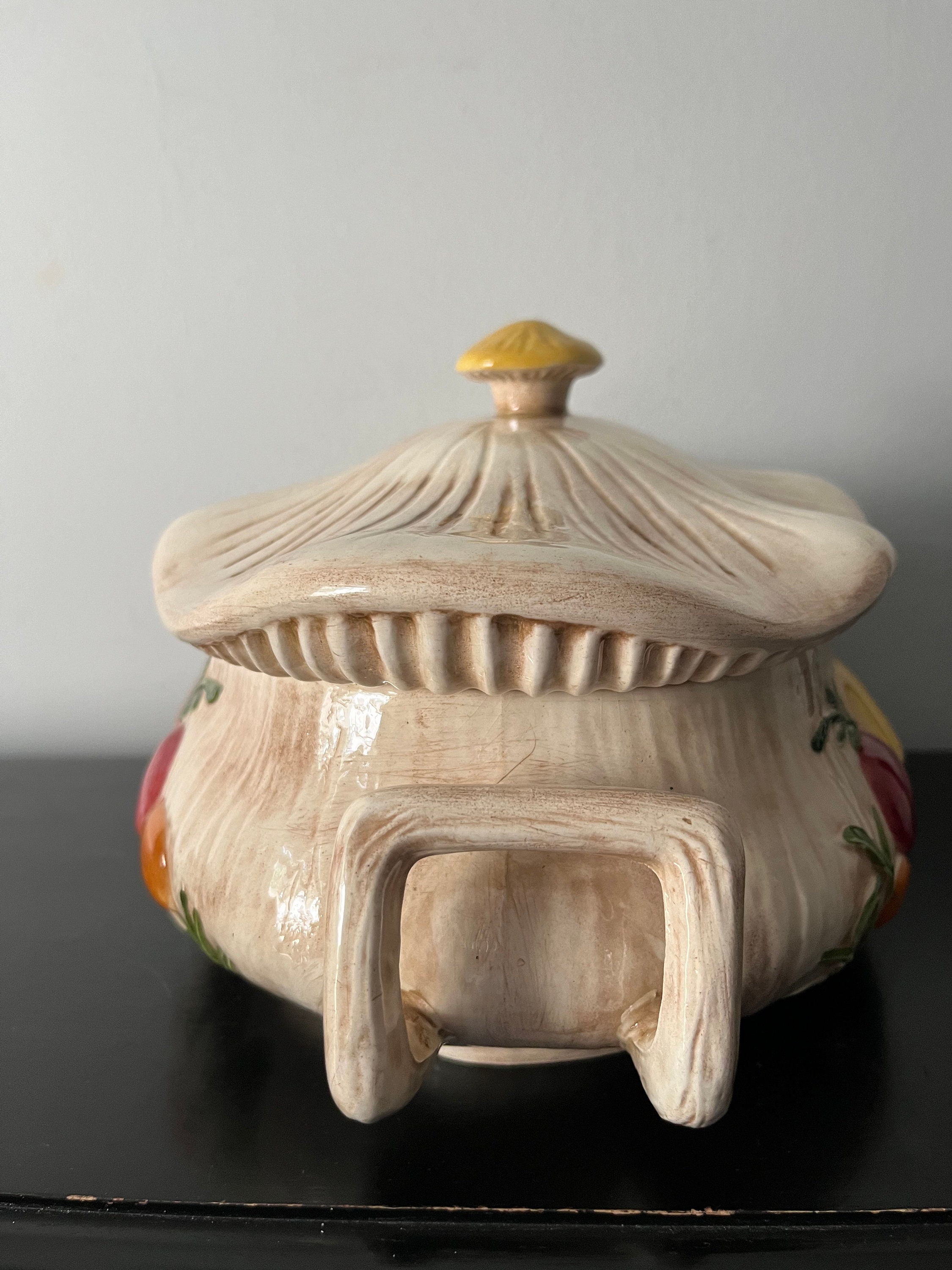 Vintage Arnels Ceramics Mushroom Large Casserole Dish Tureen Rare