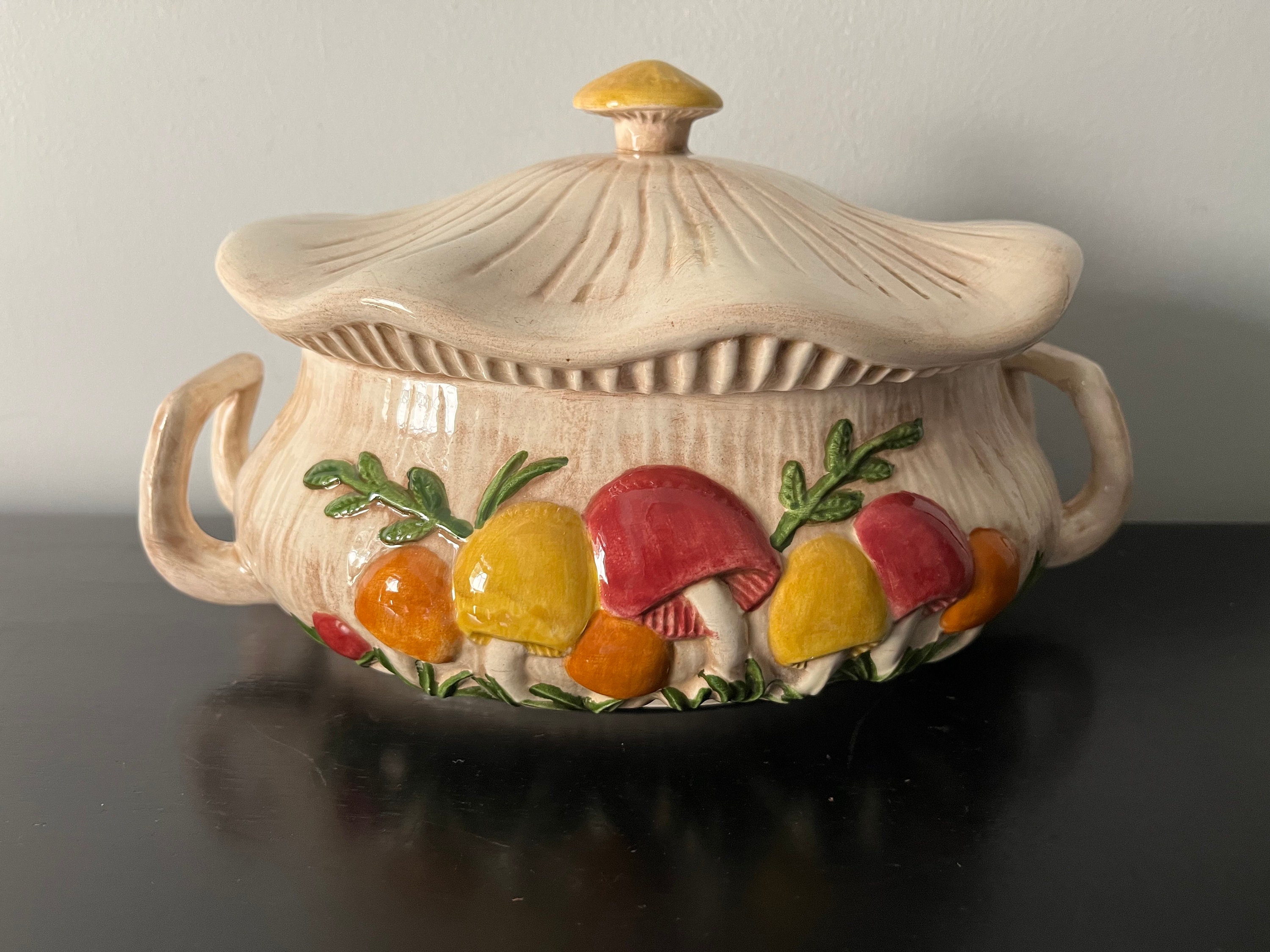 Vintage Arnels Ceramics Mushroom Large Casserole Dish Tureen Rare