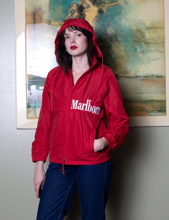 MARLBORO WINDBREAKER JACKET hooded red black spel… - image 6