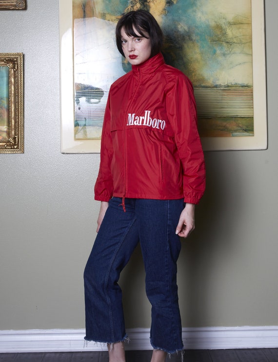 MARLBORO WINDBREAKER JACKET hooded red black spel… - image 4