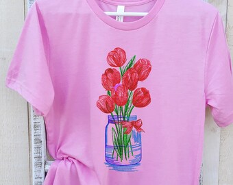 Tulpen Blumenstrauß T-Shirt: Frühlingsblumen Blumendruck T-Shirt