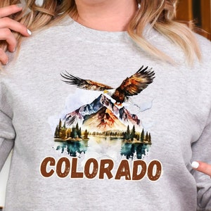 Colorado Sweatshirt, Vintage Colorado Crewneck Sweatshirt, Premium Quality Unisex Sweatshirt Colorado, Colorado Mountain Sweatshirt Gift.