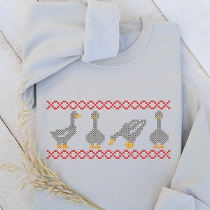 Felpa ricamata oche, maglione girocollo unisex oche, felpa carina oche ricamata, felpa amante dell&#39;oca regalo a tema oca