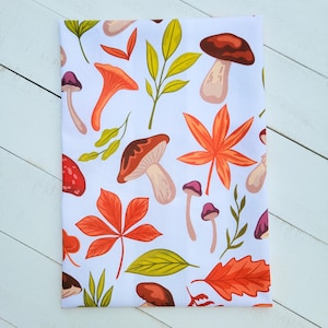 Autumn mushrooms tea towel - 100% cotton, woodland kitchen decor with mushrooms and leaves, perfect for fall, harvest, and home decor!
