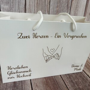 Personalisierte Geschenktüte mit Namen zur Hochzeit I Geschenktasche für Brautpaar I Hochzeitsgeschenk schön verpackt I Geschenkverpackung Bild 4