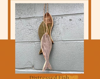 Colgante de pared de cuerda de pescado angustiado