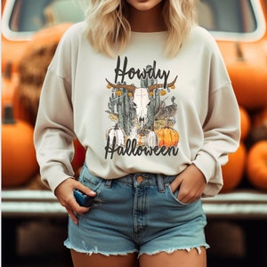 HOWDY HALLOWEEN SWEATSHIRT, Halloween Sweater, Witchy Vibes, Howdy Pumpkin, Country Music, Western Vibes, Halloween Gift, Cowboy