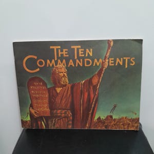 The Ten Commandments Movie Book - Vintage Book, Copyright 1956 - Charleton Heston