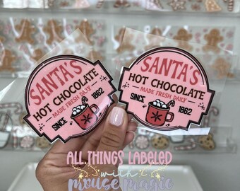 Adesivo de Natal UV DTF com Chocolate Quente do Papai Noel, Rosa | Pronto para Aplicar | Etiqueta de Presente de Natal Permanente e Impermeável