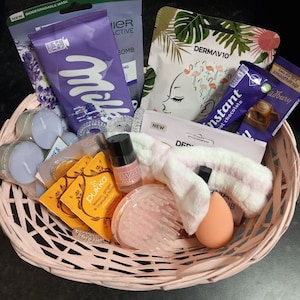 GALENTINE VALENTINE Spa gift box for women, selfcare Birthday pamper hamper gift set for her,  Self care package,Bride to be, Cosy gifts