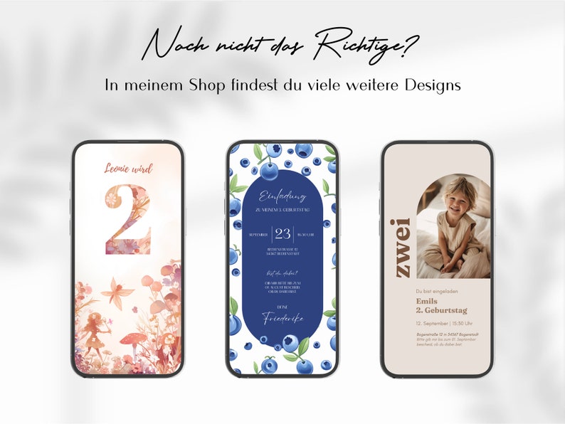 Op de afbeelding: Drie smartphones met digitale verjaardagsuitnodigingen. Het linker scherm toont een bloemendesign met het cijfer 2. Het middelste scherm toont een bosbessenpatroon met evenementdetails. Het rechter scherm toont een foto en tekst.