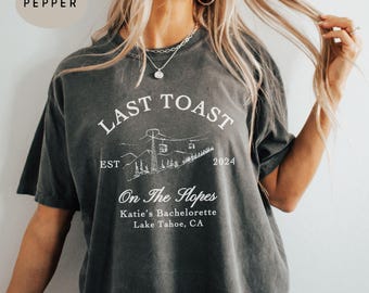 Last Toast On The Slopes Bachelorette Party Shirts, Personalized Snow Bachelorette Party Shirt, Custom Winter Ski Bridal Party Gifts