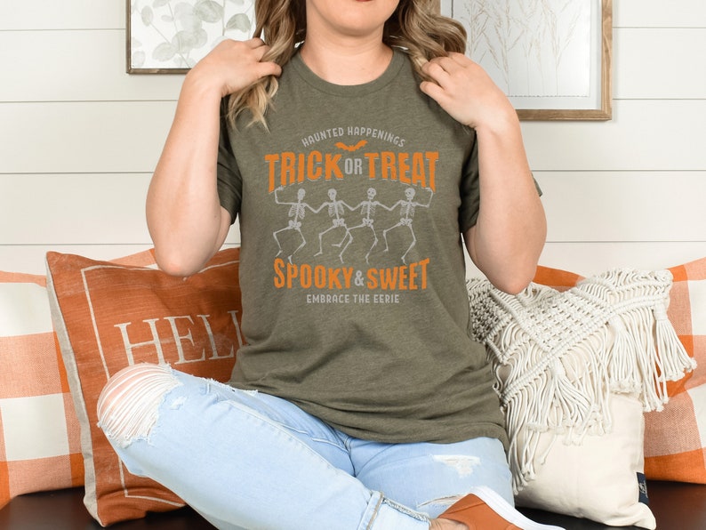 Trick or Treat SVG Halloween Clipart Svg Halloween Shirt - Etsy