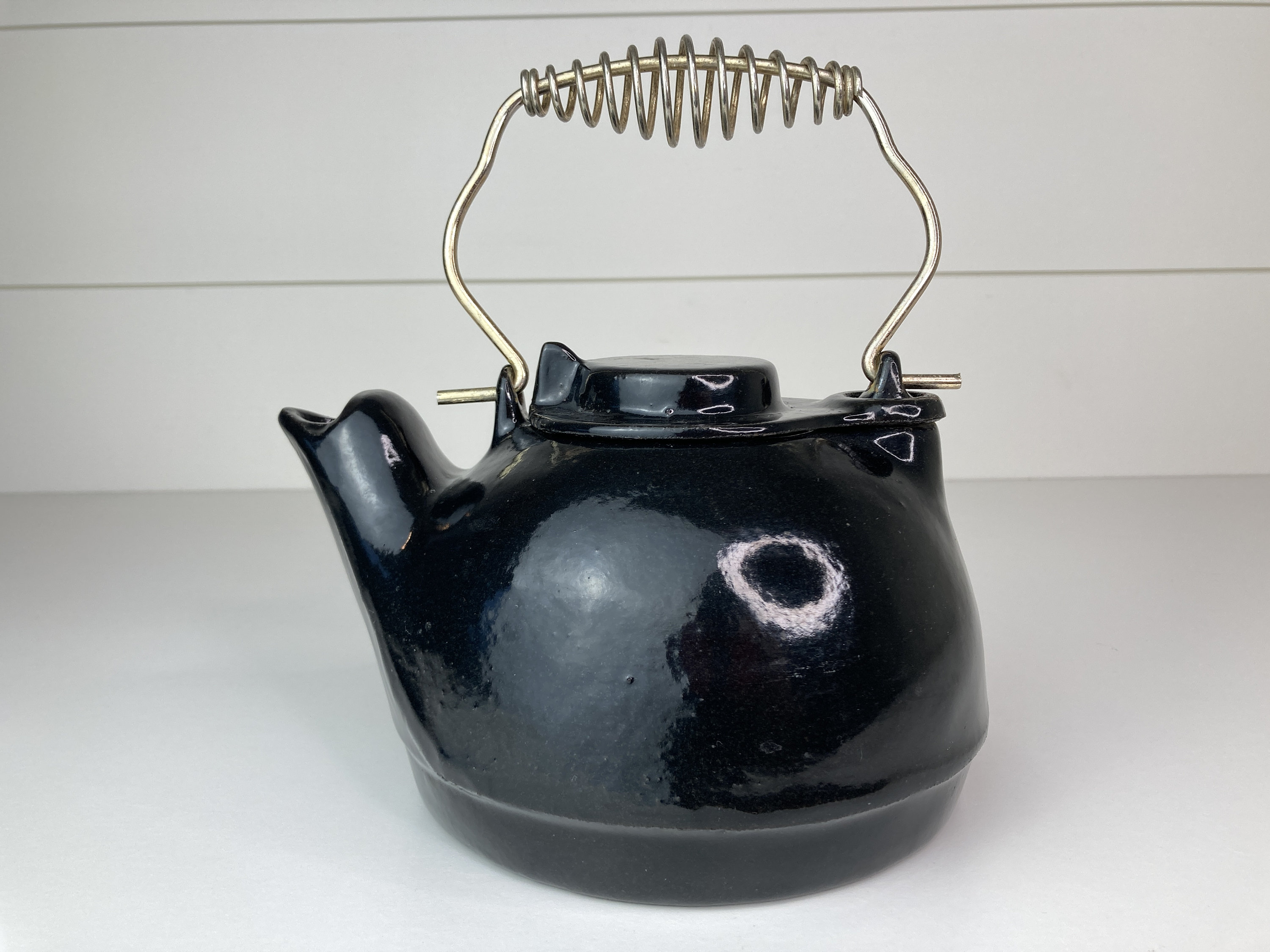 Cast iron enamel shop kettle