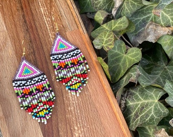 Abstrakte bunte perlen ohrringen, fransen ohrringe, perlen ohrringe, native ohrringe, boho chic stil ohrringe, perlen perlen ohrringen
