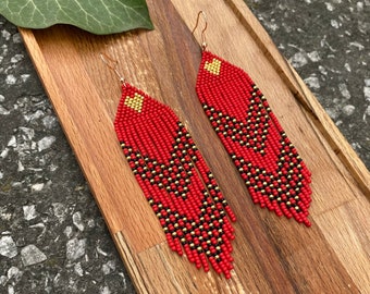Matte red black gold beaded earrings, Long fringe earrings, Seed bead earrings, Chandelier earring, Boho earrings, Beadwork Dangle earrings