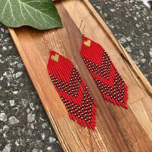 Matte red black gold beaded earrings, Long fringe earrings, Seed bead earrings, Chandelier earring, Boho earrings, Beadwork Dangle earrings