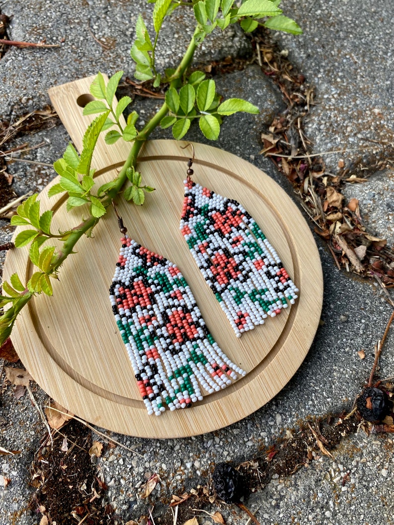 Pink flowers beaded earrings, abstract fringe earrings, Floral Long earrings, Seed bead earrings, Statement earrings, Boho fringe earrings image 9