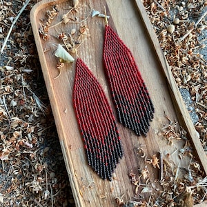Long red black beaded fringe earrings, seed bead earrings dangle boho earrings native beaded earrings chandelier earrings colorful earrings