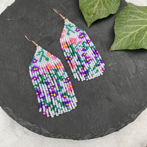 Purple Pink Floral beaded earrings Flowers seed bead earrings Fringe bead earrings Spring earrings Boho Hippie earrings Nature bead earring