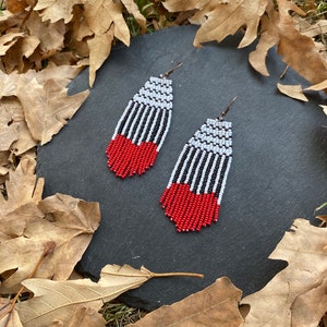 Red black beaded fringe earrings, seed bead earrings dangle boho earrings native beaded earrings chandelier earrings colorful earrings