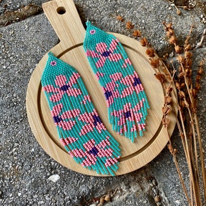 Pink floral beaded earrings, floral long fringe earrings,  seed bead earrings, mint green dangle earrings, boho earrings, chandelier earring