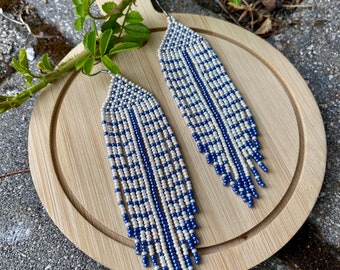 Shiny blue and cream earrings, beaded fringe earring, shining blue earrings, seed bead earrings, dangle boho earrings, chandelier earrings