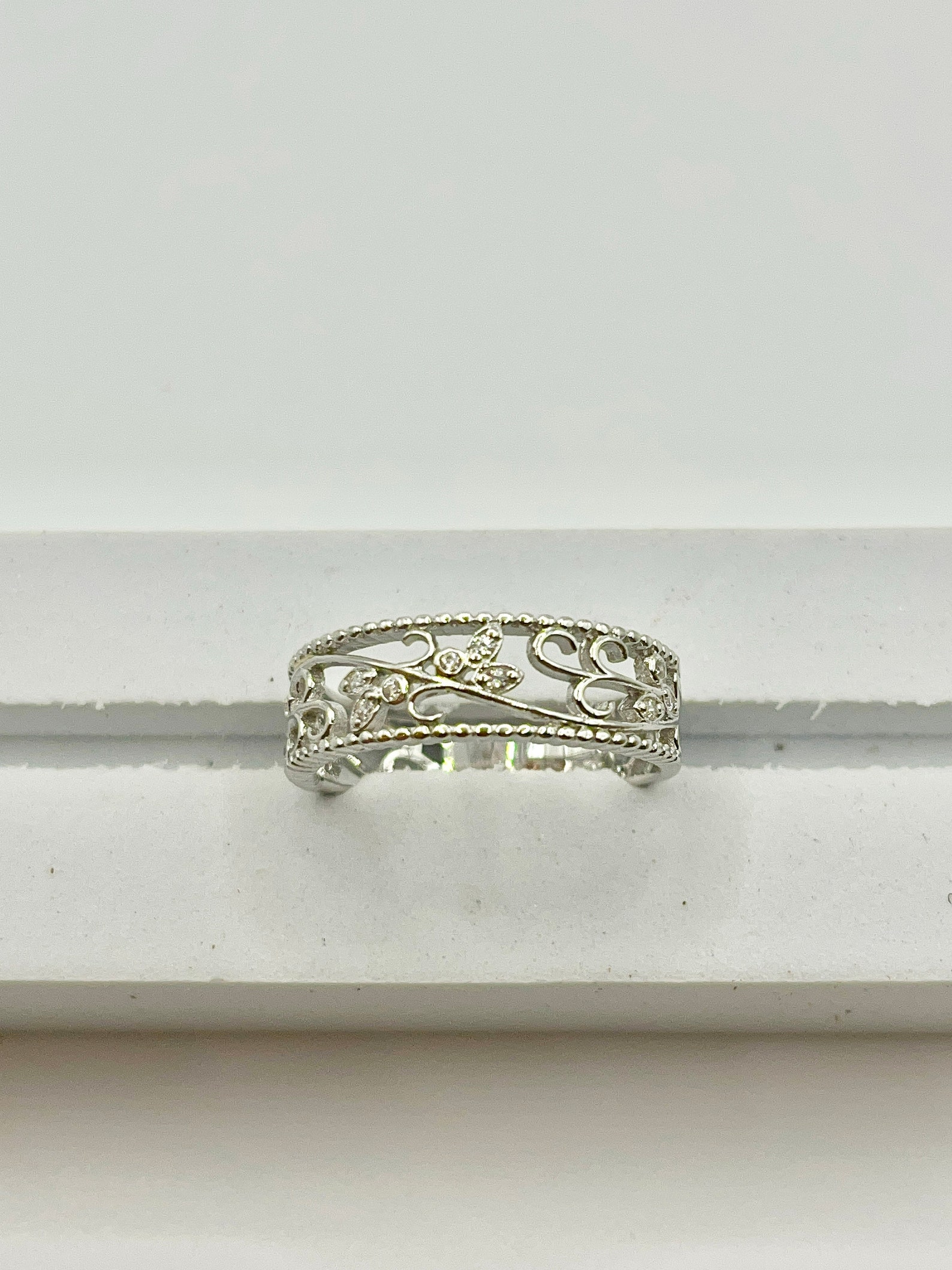 Cute Prom Rings Floral Thumb Ring | Large Ring | Prom Ring | 9, 10, 11 Rings | Flat ...