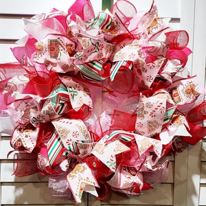 Holiday Gingerbread House-Gingerbread Man Theme Christmas Door Wreath