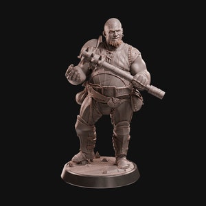 Human, Male, Fighter, Warrior, Burly, Bald, Mace in Hand, Boiled Leather, Ready to Fight, Earring, Thick Arms - 25/28/32/75mm Miniature