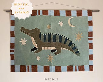 Animal Wall Decor Kid Room Alligator Wall Tapestry Wall Hanging Nursery Decor for Bedroom Wall Accent Crocodile Art for Nursery Animal Decor