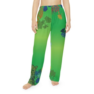 Pantaloni da pigiama da donna Cheetah Spirit, comodi pantaloni da salotto con stampa safari, morbidi indumenti da notte in poliestere, regalo per gli amanti dei gatti. immagine 4