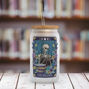 Die Leser-Eiskaffee-Glasdose Tarot-Karte | Bücherwurm Geschenke |Die Leser Glas Tasse | Skelett | Kaffeetasse|Kaffeeliebhaber Geschenk für Sie